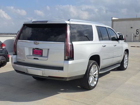 Used 2020 Cadillac Escalade ESV Luxury image 6