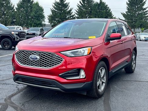 Used 2023 Ford Edge SEL w/ Convenience Package AWD/4WD image 2