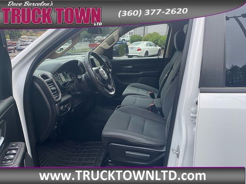Used 2019 RAM 1500 Tradesman w/ SXT Appearance Group AWD/4WD image 9