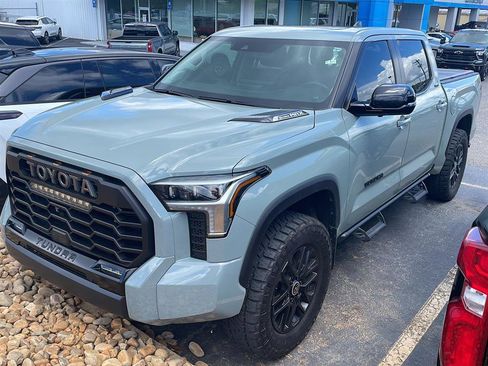 Used 2024 Toyota Tundra Limited AWD/4WD image 10