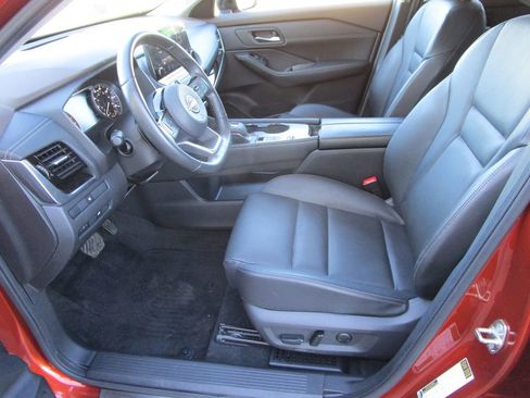 Used 2023 Nissan Rogue SL w/ SL Premium Package image 19