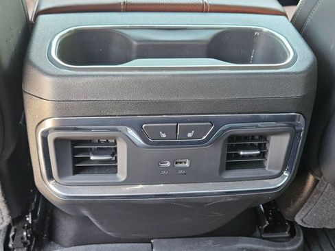 Used 2025 GMC Sierra 1500 Denali Ultimate AWD/4WD image 19