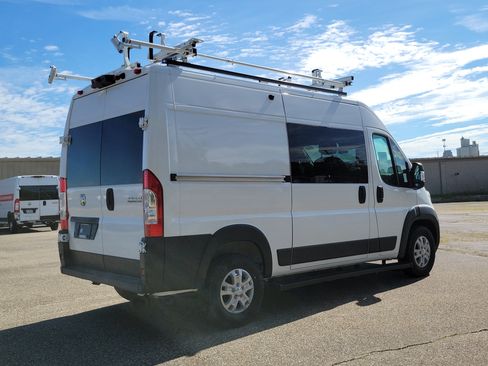 Used 2025 RAM ProMaster 1500 w/ Quick Order Package 22G SLT FWD image 4