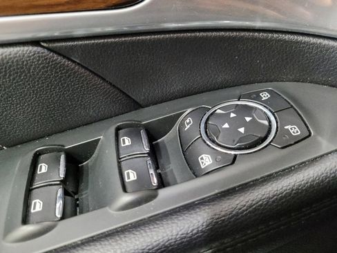 Used 2016 Ford Explorer Limited w/ Equipment Group 301A AWD/4WD image 27