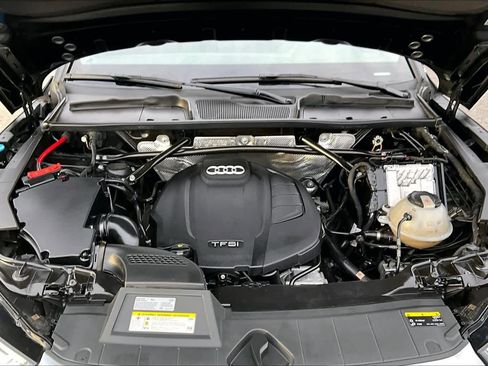 Used 2018 Audi Q5 2.0T Premium Plus w/ Premium Plus Package image 9