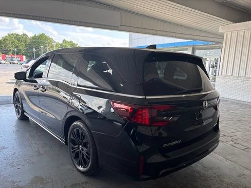 Used 2025 Honda Odyssey Sport-L image 4