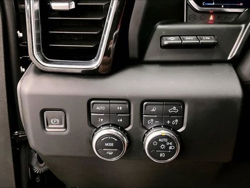 Used 2024 GMC Sierra 1500 Denali Ultimate AWD/4WD image 40