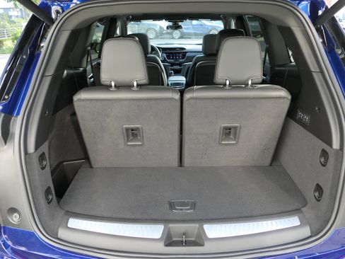 New 2025 Cadillac XT6 Premium Luxury image 22