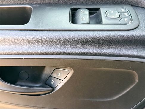 Used 2022 Mercedes-Benz Sprinter 144 Cargo image 21