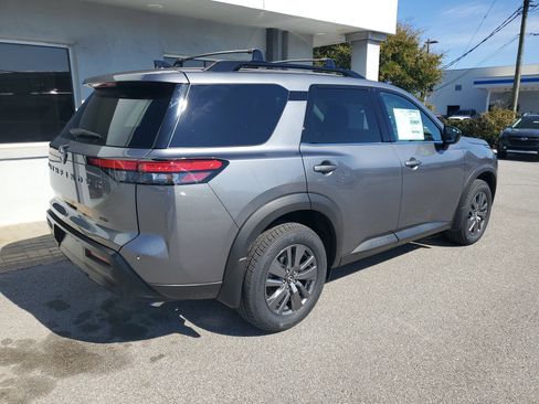 New 2026 Nissan Pathfinder SV image 3