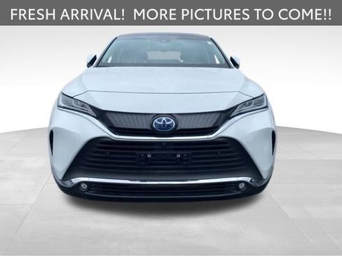 Certified 2024 Toyota Venza Limited image 2