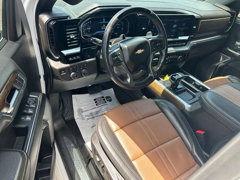 Used 2024 Chevrolet Silverado 1500 High Country AWD/4WD image 12