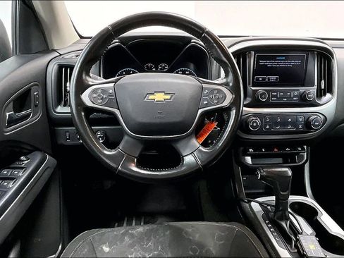 Used 2018 Chevrolet Colorado LT w/ LT Convenience Package AWD/4WD image 6