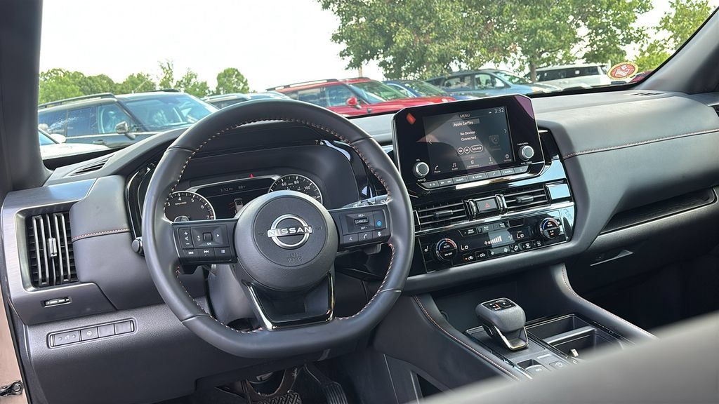 Used 2024 Nissan Pathfinder Rock Creek AWD/4WD image 13