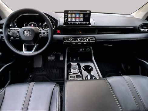 Used 2025 Honda Pilot EX-L image 14