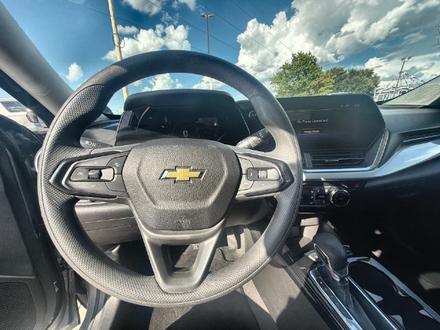 Certified 2026 Chevrolet Trax LT FWD image 11