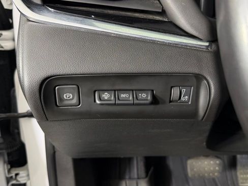Used 2023 Buick Enclave Avenir w/ Avenir Technology Package AWD/4WD image 17
