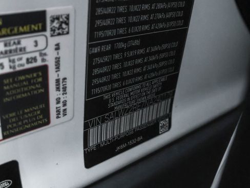 Used 2022 Land Rover Range Rover Sport SVR image 26