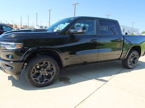 Used 2023 RAM 1500 Limited w/ Night Edition AWD/4WD image 21