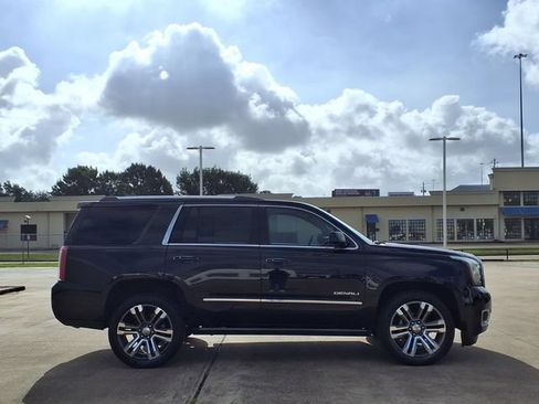 Used 2018 GMC Yukon Denali w/ Denali Ultimate Package RWD image 6