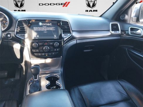 Used 2022 Jeep Grand Cherokee Limited image 9