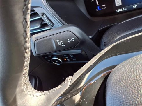 Used 2024 Ford Escape SE image 11