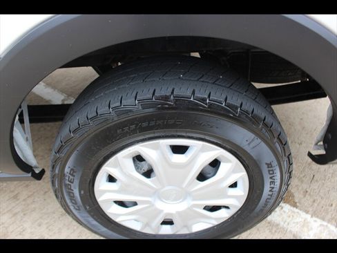 Used 2022 Ford Transit 350 XLT RWD image 30