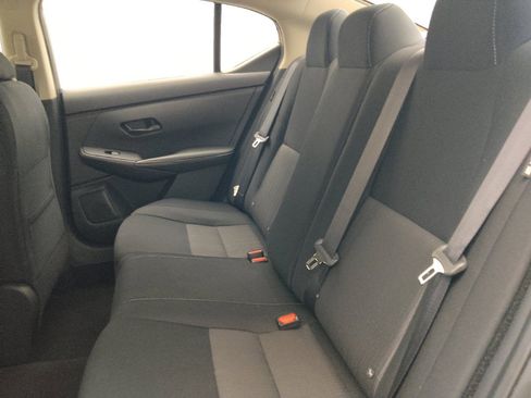 Used 2024 Nissan Sentra SV FWD image 18