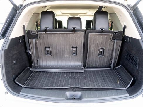 Used 2023 Nissan Pathfinder Platinum w/ Cargo Package AWD/4WD image 19