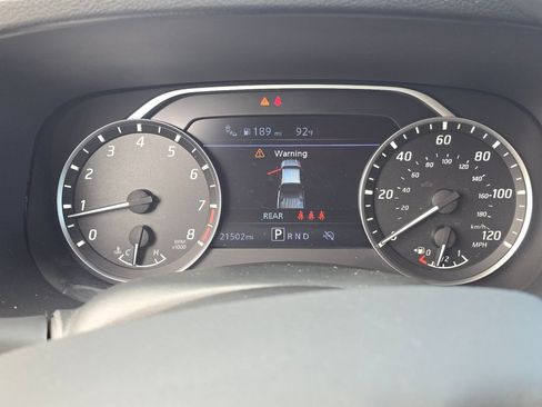 Used 2024 Nissan Frontier SV w/ Technology Package RWD image 26