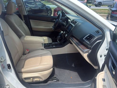 Used 2019 Subaru Outback 2.5i Limited w/ Popular Package #2 AWD/4WD image 13