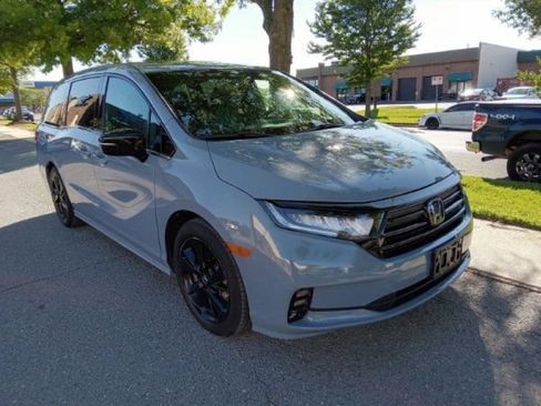 Used 2023 Honda Odyssey Sport image 9
