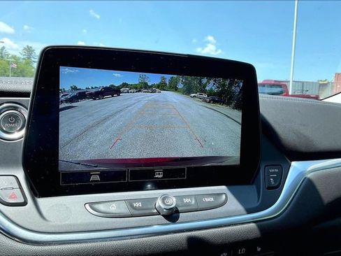 Used 2025 Chevrolet Blazer LT AWD/4WD image 21