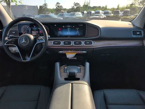 Used 2026 Mercedes-Benz GLE 450 4MATIC image 11