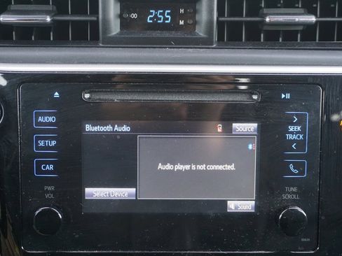 Used 2017 Toyota Corolla SE image 8