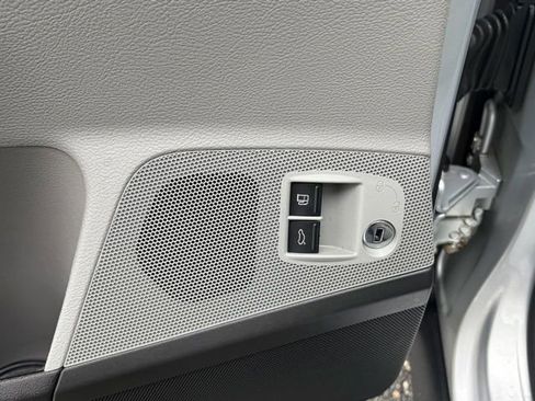 Used 2010 Volkswagen Passat Komfort image 13