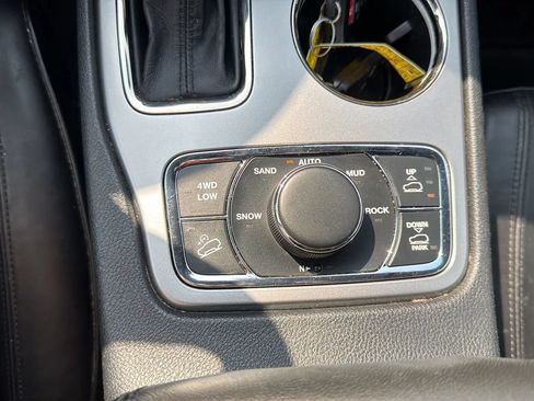 Used 2018 Jeep Grand Cherokee High Altitude AWD/4WD image 17