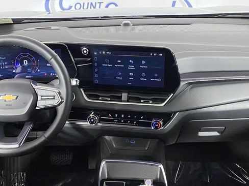 Certified 2025 Chevrolet Equinox LT image 19