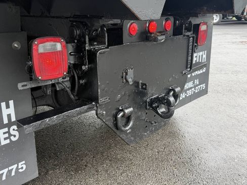 Used 2017 Ford F650 2WD SuperCab Super Duty image 19