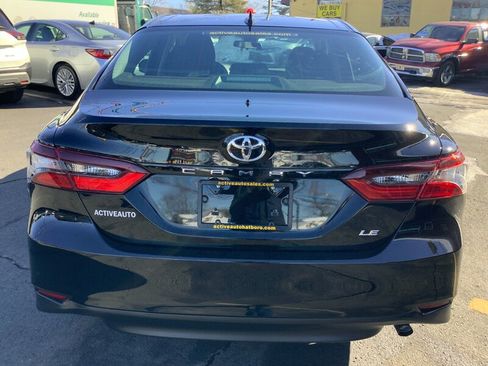 Used 2022 Toyota Camry LE FWD image 7
