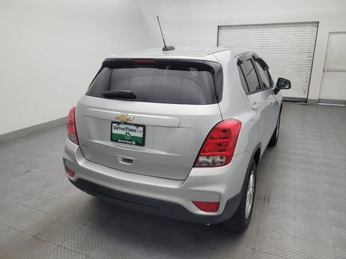 Used 2020 Chevrolet Trax LS w/ Tint and Cruise Package FWD image 7