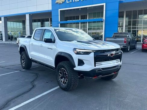 New 2026 Chevrolet Colorado ZR2 w/ Technology Package AWD/4WD image 29