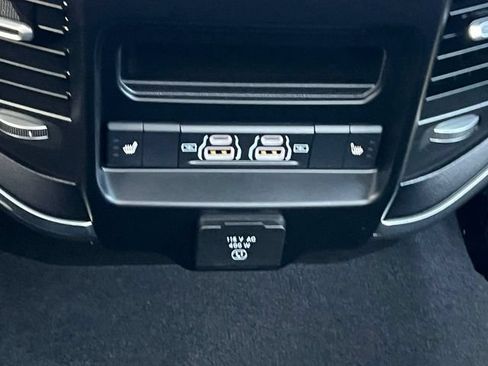 Used 2025 RAM 3500 Laramie AWD/4WD image 43