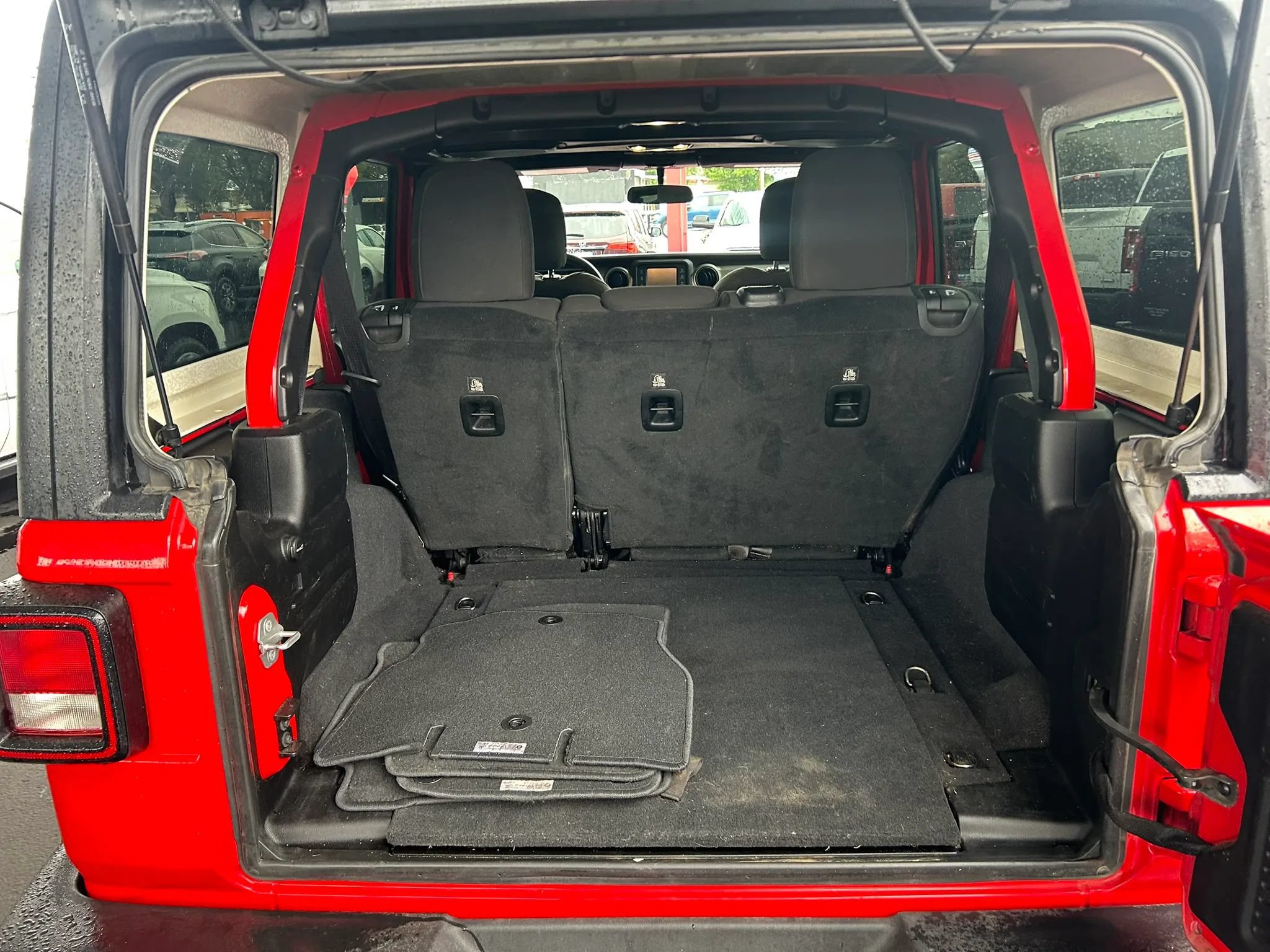 Used 2019 Jeep Wrangler Unlimited Sport AWD/4WD image 4