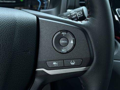 Used 2024 Honda Odyssey Sport image 38