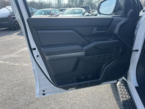 Used 2025 Toyota 4Runner SR5 image 23