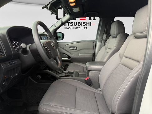 Used 2023 Nissan Frontier SV w/ Midnight Edition Package AWD/4WD image 22