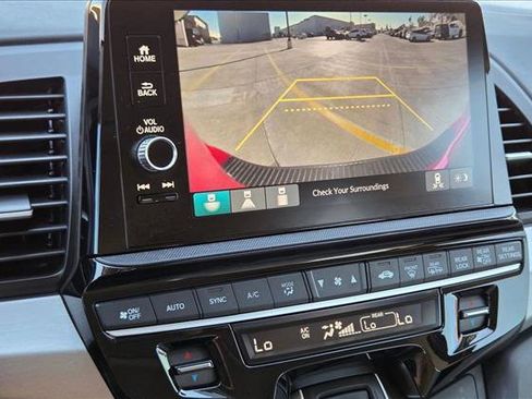 Used 2025 Honda Odyssey EX-L image 12