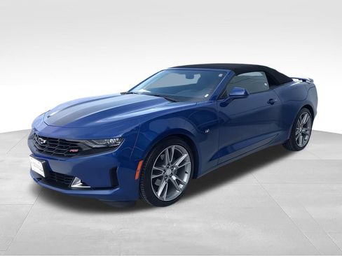 Used 2022 Chevrolet Camaro LT w/ RS Package RWD image 5
