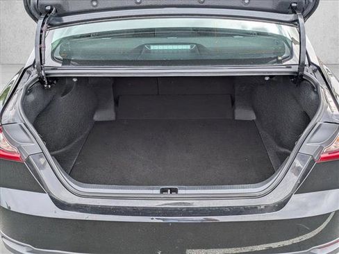 Used 2025 Toyota Camry LE image 6